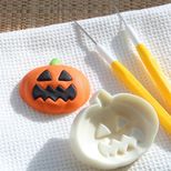 2 moules en thermoplastique pour modèlage cake design citrouille d´Halloween 5 et 3.5 cm - PME