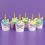 Set cupcakes licorne : 6 caissettes blanches, 6 caissettes licornes et 6 sets de décors en sucre - PME