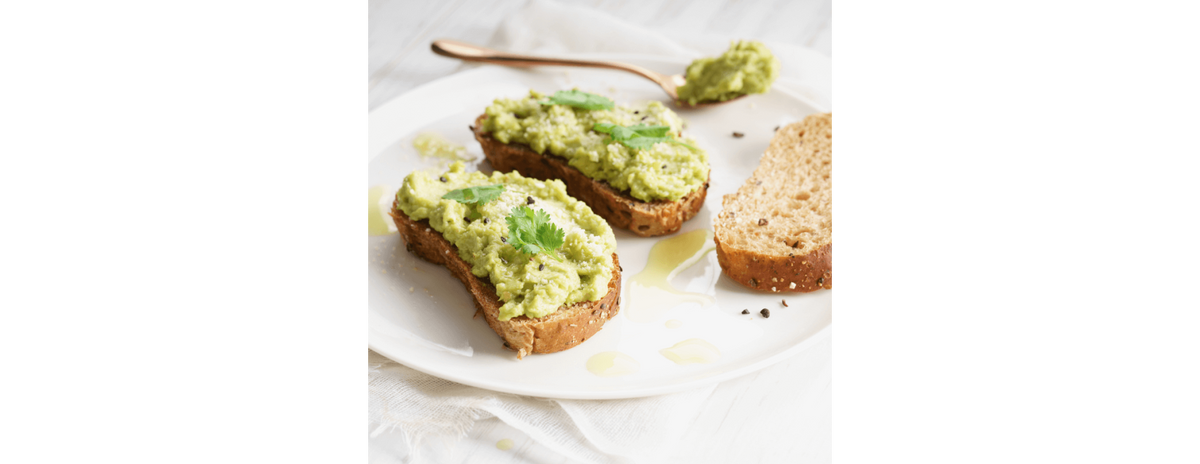 Guacamole aux petits pois, feta & basilic