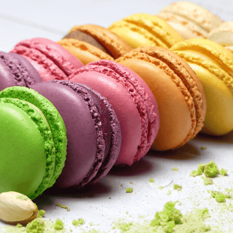 Coffret macarons : 2 tapis 28 empreintes macaron, 1 douille